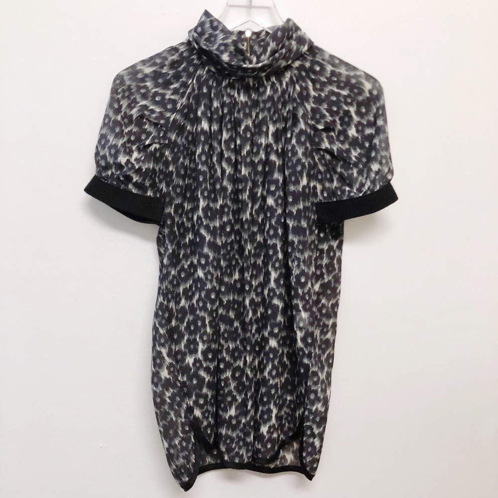 Marc Jacobs | Leopard Print Back Zipper Blouse